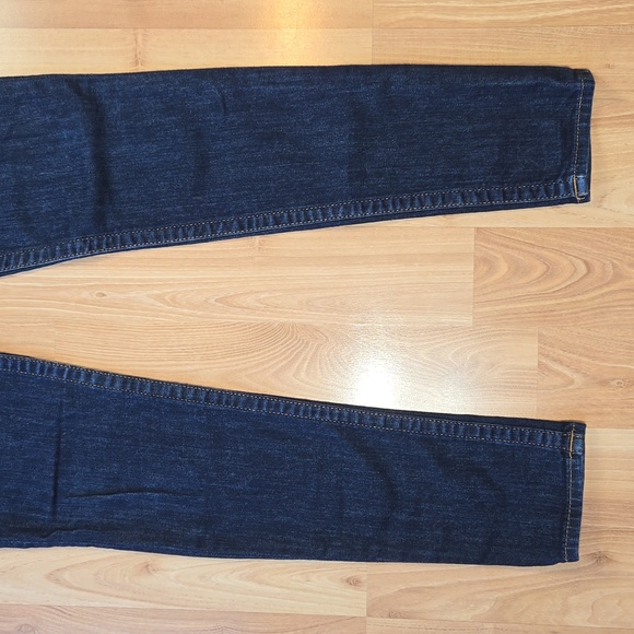 True Religion Skinny Jeans - Picture 9 of 10